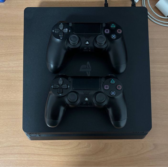 PlayStation 4 Slim