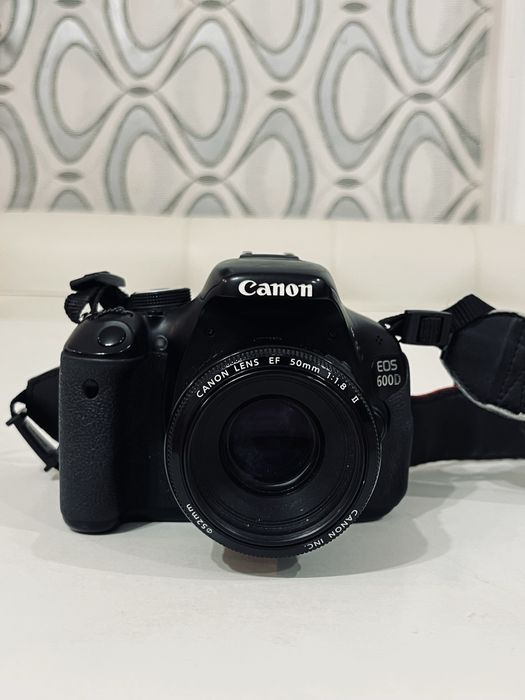 Canon 600d фотоаппарат