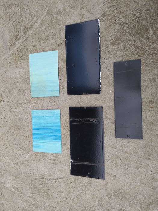 Емайлирани и пластмасови табели