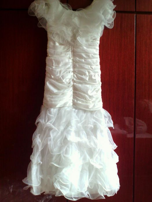 Красива булчинска рокля