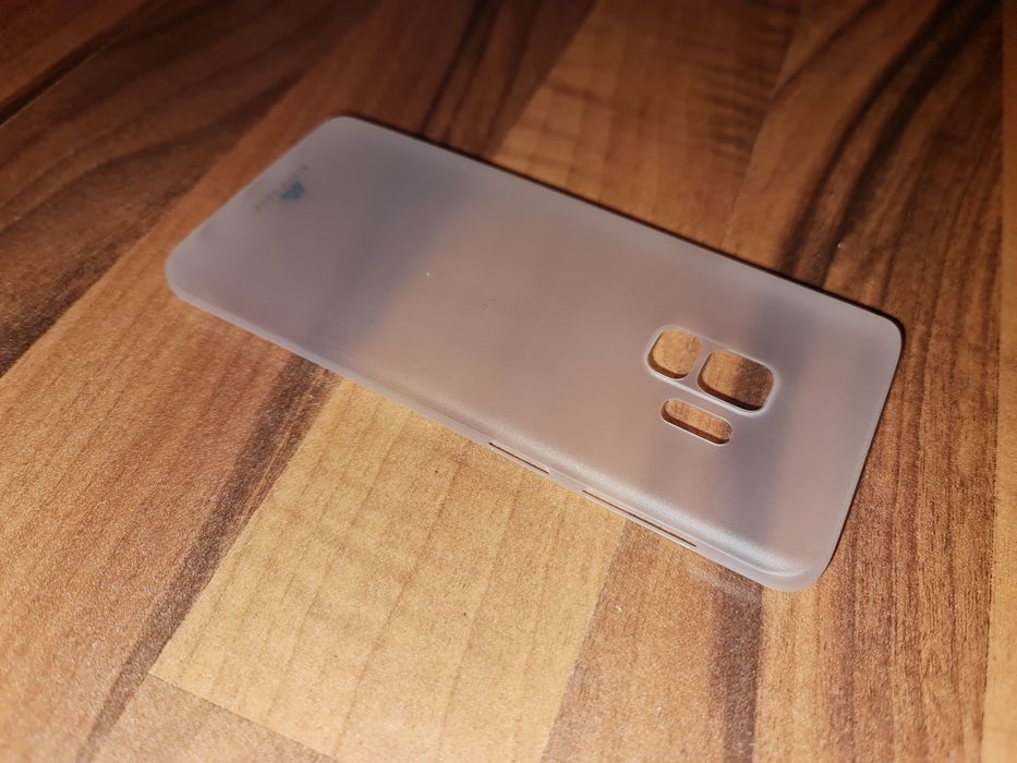 Husa originala Black Rock Ultra Thin Iced Case Samsung Galaxy S9 G960