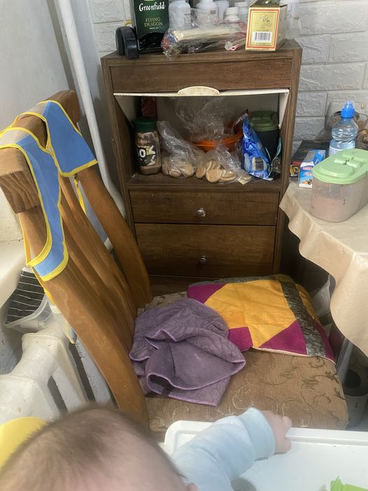 Куханный гарнитур и тумба