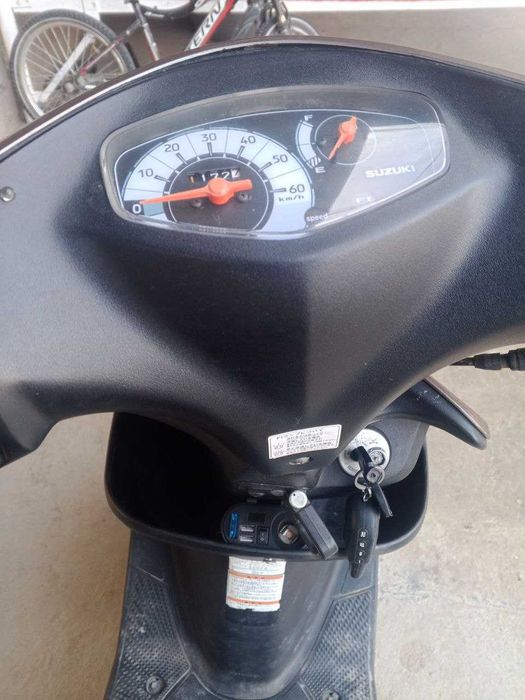 Скутер Suzuki v 50 Япония инжектор