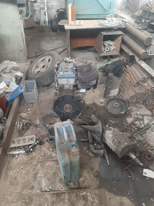 Продам запчасти на газель волга