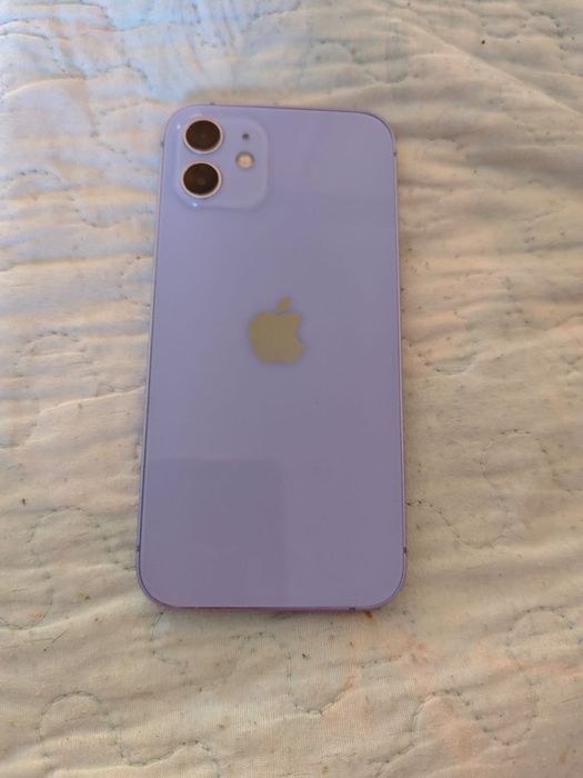 Продам iPhone 12