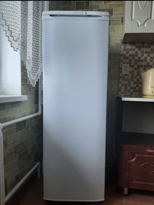 Холодильник, 100 000, торг