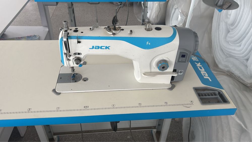 ПРОДАЮ швейные машины JACK