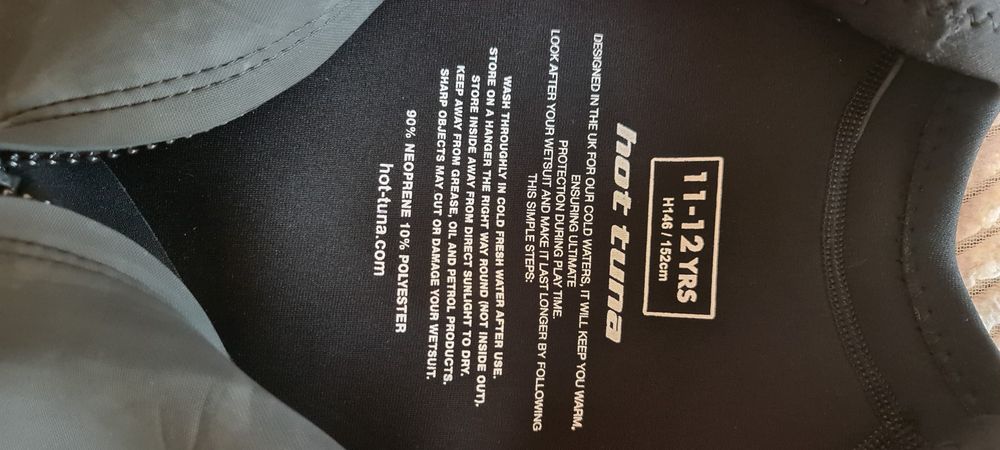 Costum neopren Hottuna 11-12 ani