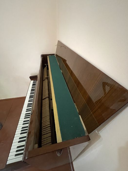 Pianino holati yangi 300$