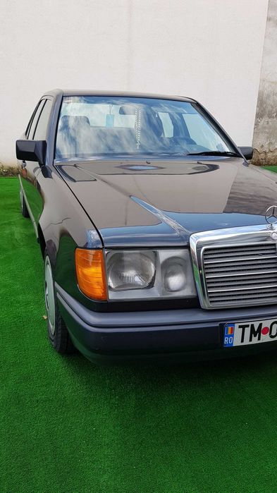Mercedes Benz 200 Limusine W124