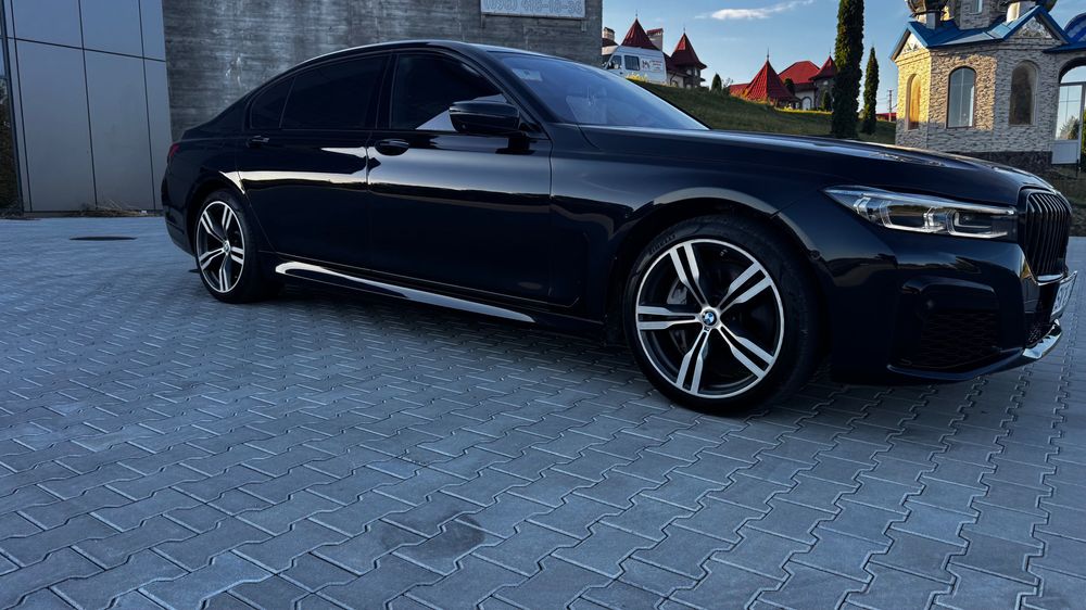 BMW 7 serie M G12