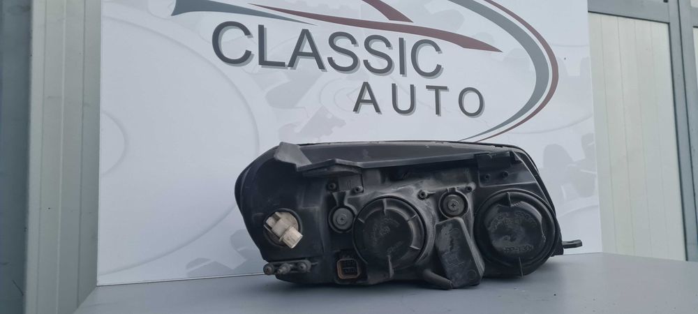 Фар Chevrolet Captiva 2008г.