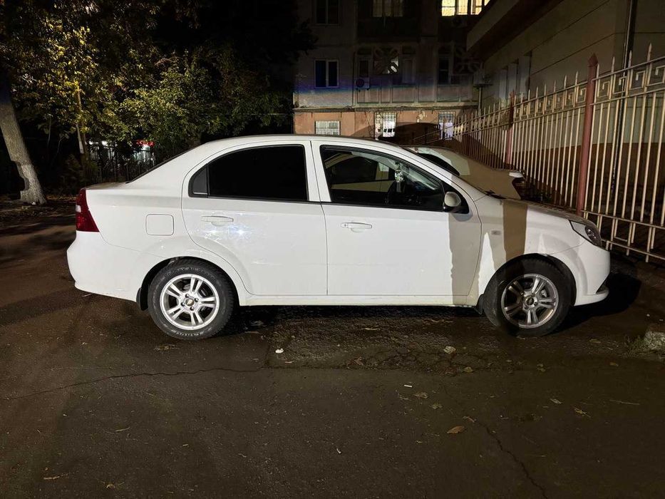 Продаётся НЕКСИЯ 3 А/Т