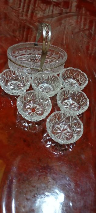 Хрустал сотилади.