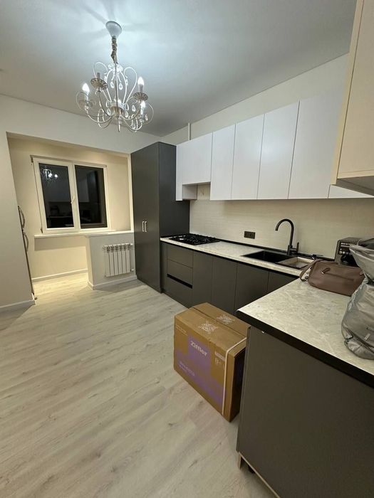 Юнусабад 14 квартал. Продается квартира  2/2/9