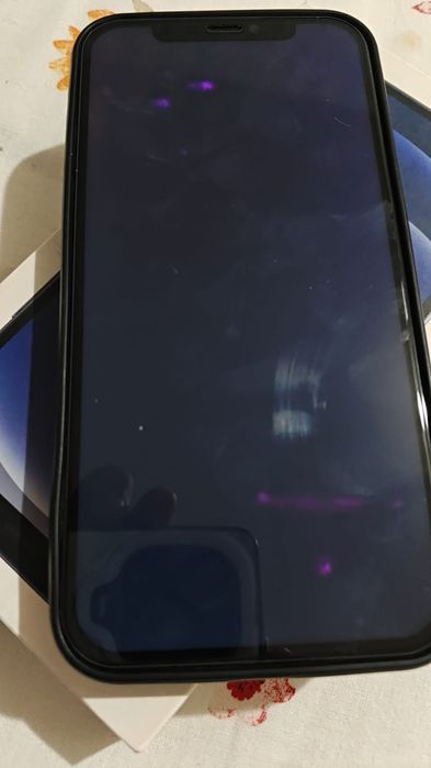 Iphone 11 и  iphone 12 с коробками