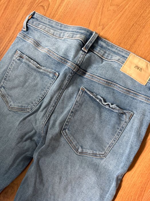 Дънки ZARA нови 40 номер