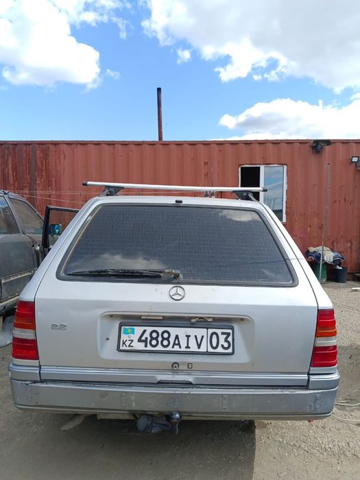 Продам мерседес 124