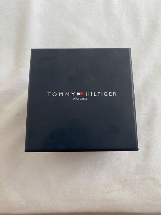 Часовник Tommy Hilfiger