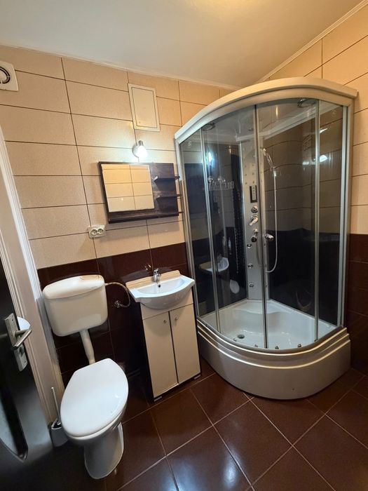 De închiriat apartament 1 camera. Zona Lipovei