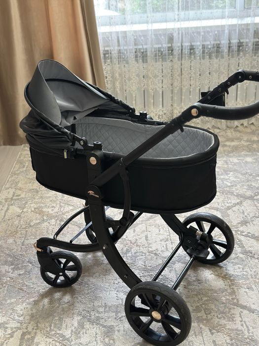 Коляска все сезонная