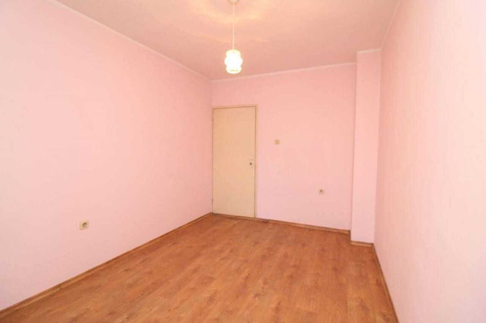 Продава се Тристаен апартамент в Пловдив, Каменица 1 - 100 кв.м за 790 €/кв.м - Снимка #5