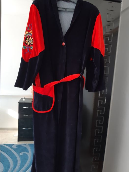 Продам вещи женские 50-52 р