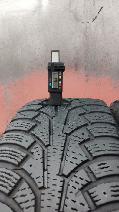 2бр. зимни гуми 215/60/17 Nokian SUV, XL подсилени 
dot21
6.8мм
Добро