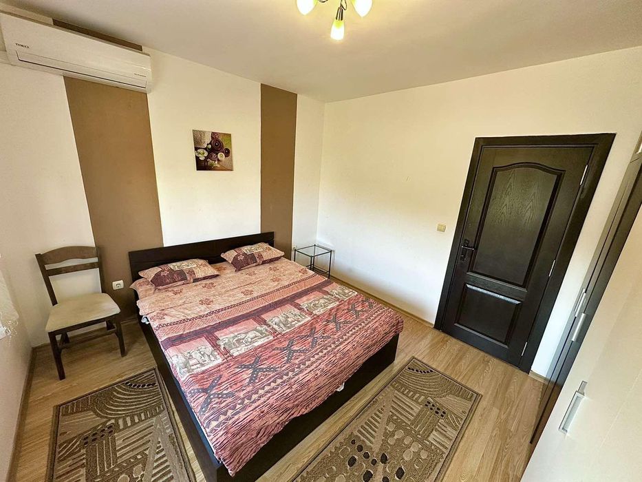 Продава се Двустаен апартамент в Бургас, Лазур - 68 кв.м за 2646 €/кв.м - Снимка #4