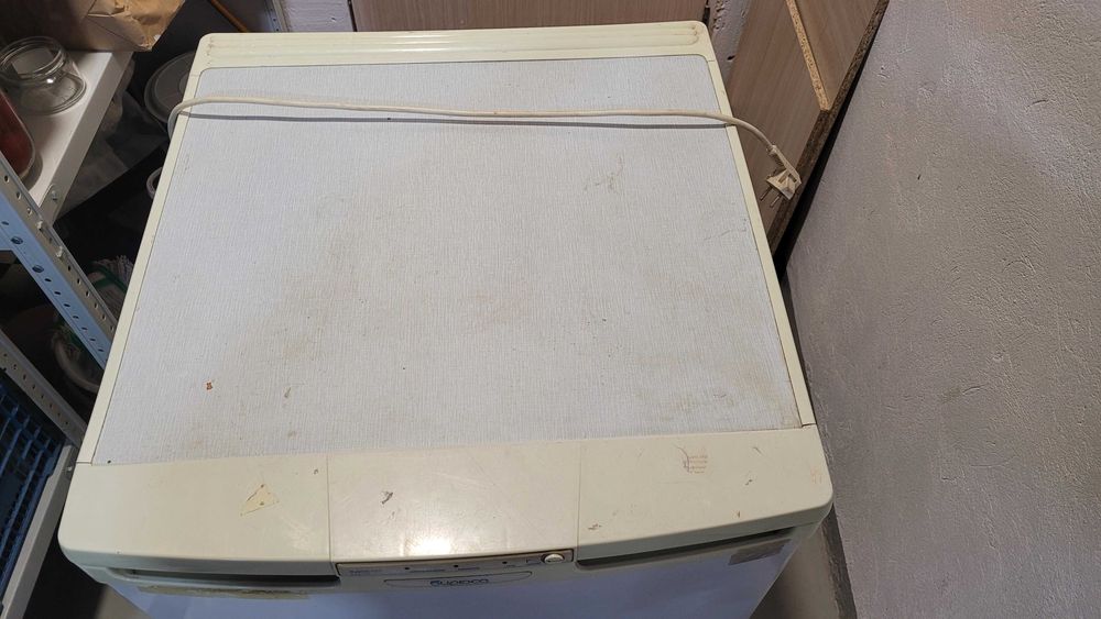 Морозильник Бирюса