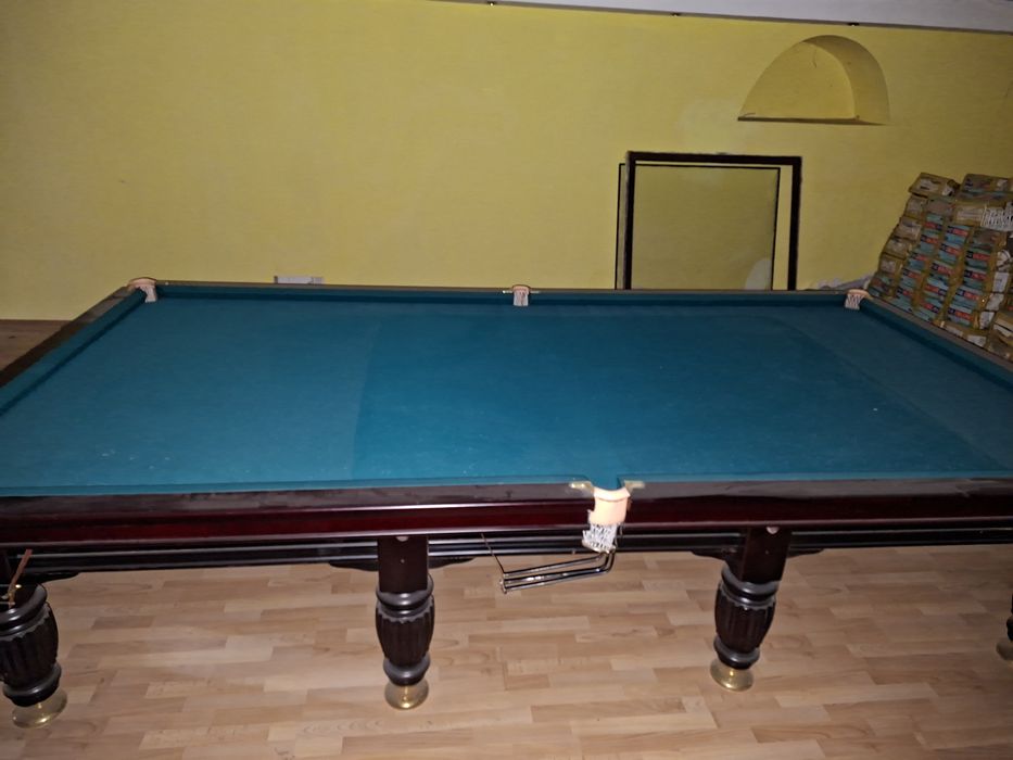 Продаётся бильярдный стол
