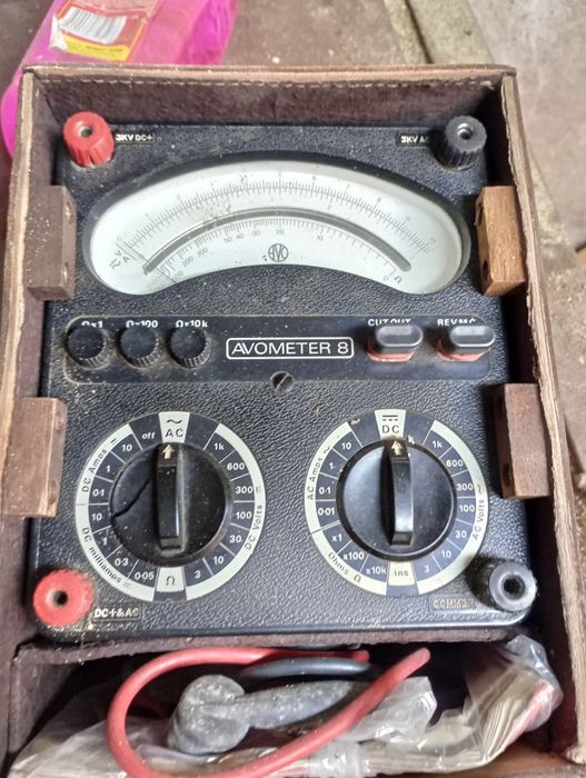 Електро прибор авометър 8