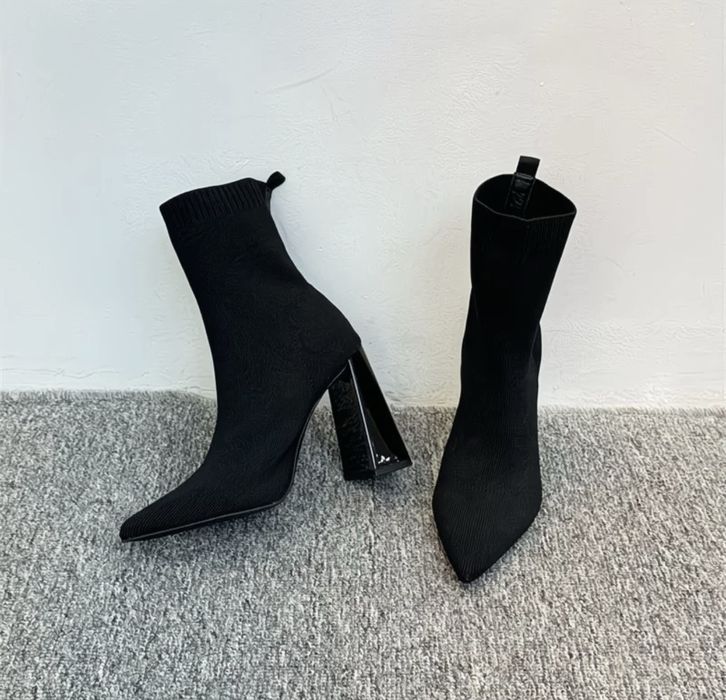 Продам ботильоны на каблуке