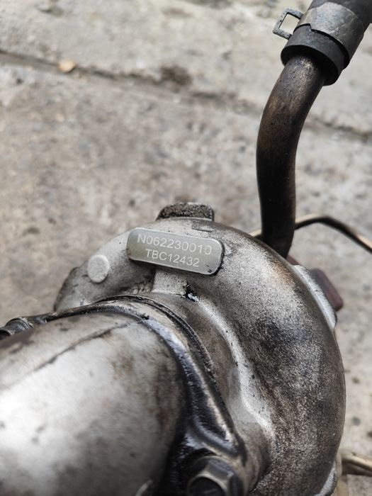 Турбокомпресор -Nissan Navara D40-2.5dci-174кс