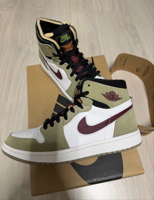 Кроссовки Jordan 1