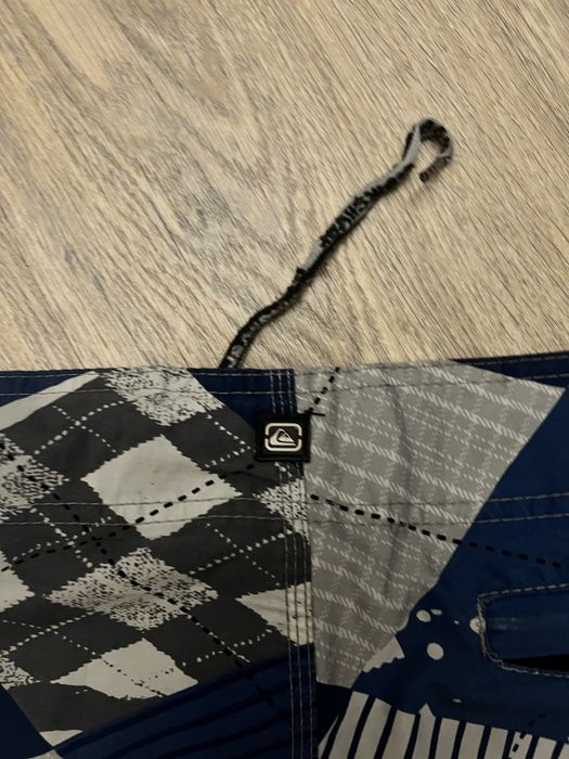 Шорты Quiksilver