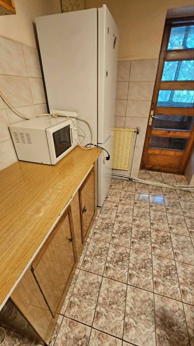 Apartament 4 camere decomandat de închiriat Nicolina