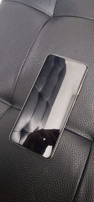 Продам телефон Infinix HOT 40i