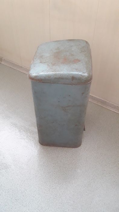 урна домашняя с педалью СССР - рэтро