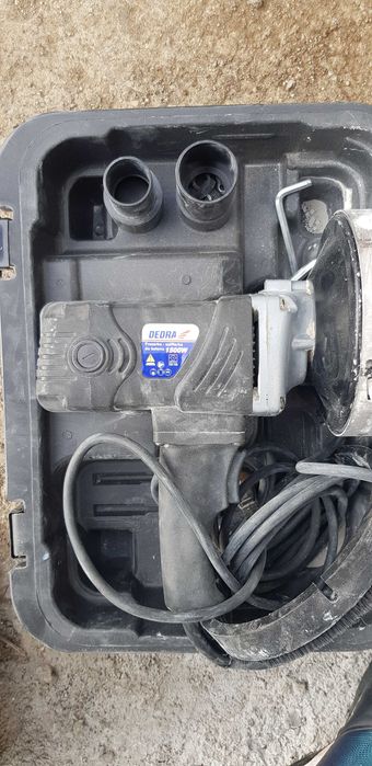 masina de slefuit beton Dedra