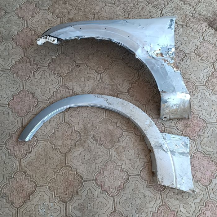 Крыло Паджеро 4 переднее