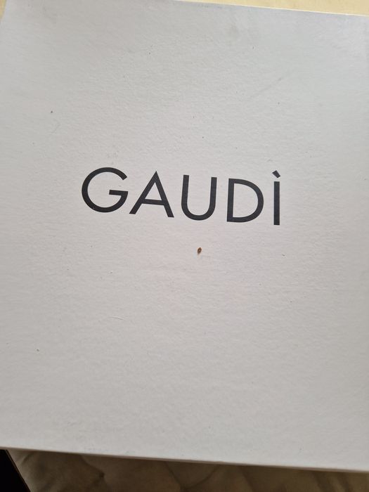 Разкошни боти естествена кожа Gaudi 37