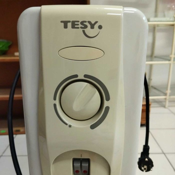 Маслен радиатор TESY CC-2510 E05 R – добро състояние
