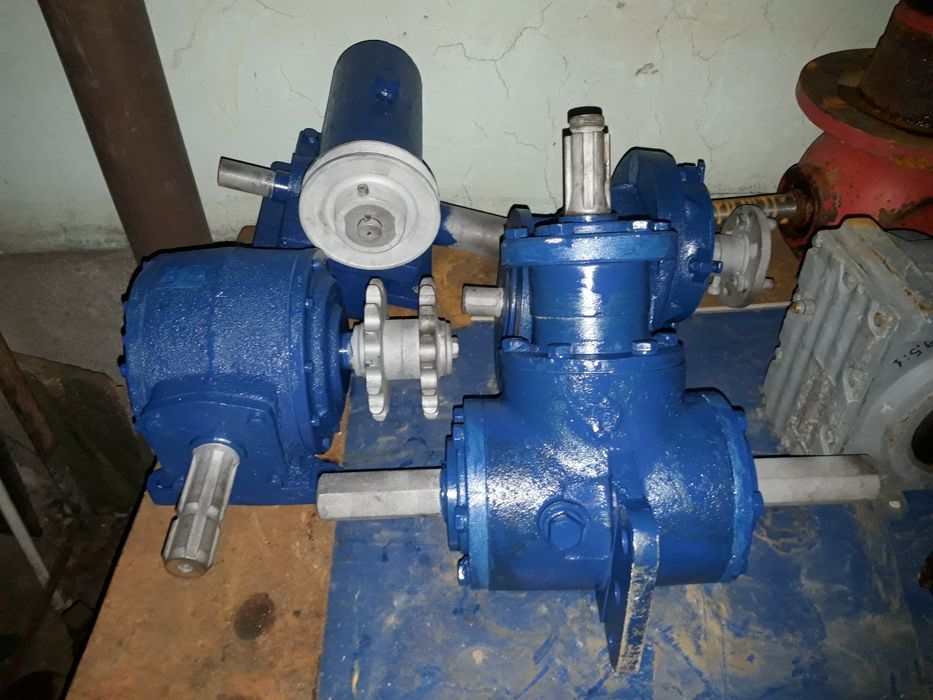 Transmisie unghiulara-reductor de turatie-foraj ect