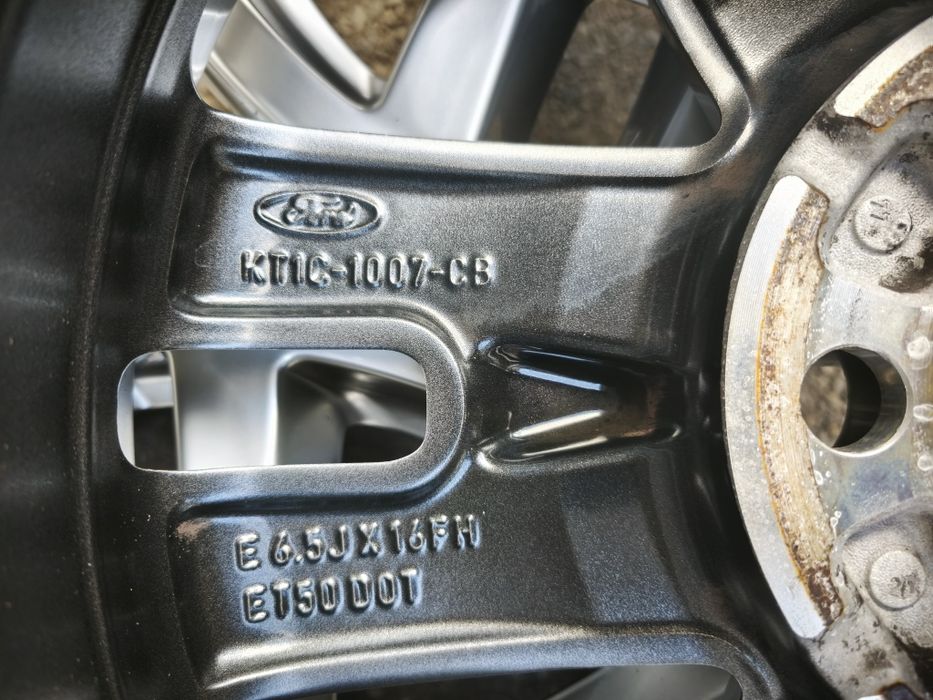16" оригинални алуминиеви джанти за Ford.