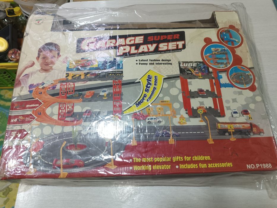 Продаю парковки для машин