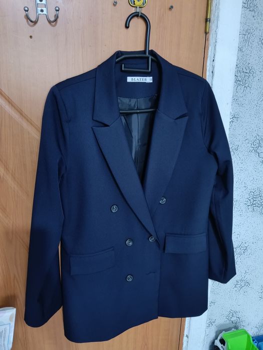 Продам женский пиджак