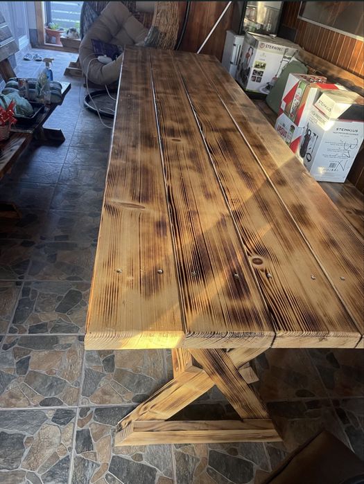 Set rustic lemn masiv brad masa + 2 scaune + 2 banci 3500 ron negociabil