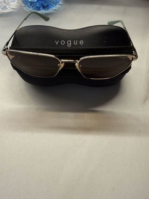 Женски слънчева очила vogue