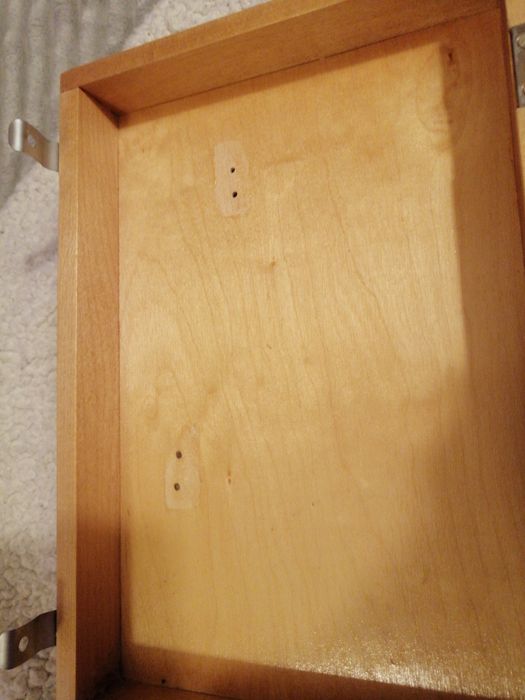 Масивна дървена кутия
